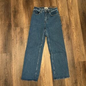 Abercrombie & Fitch Women’s Straight Leg Blue Jeans